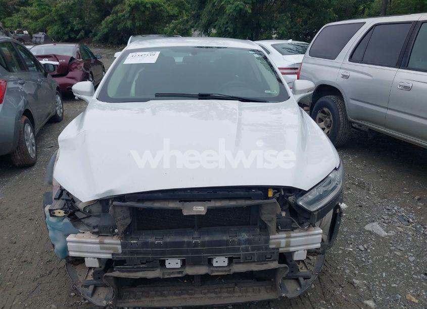 Photo 13 of 2016 Ford Fusion SE (VIN 3FA6P0H71GR162985)