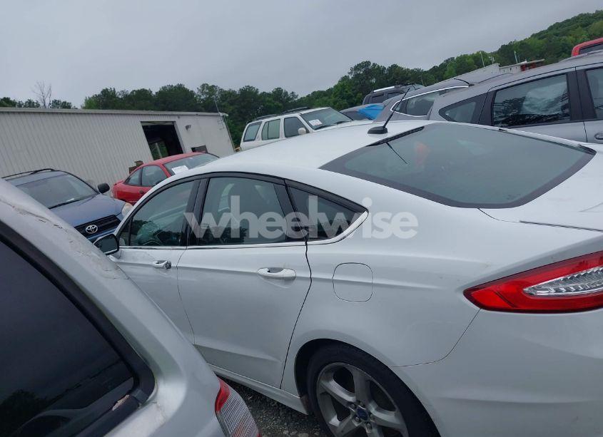 Photo 15 of 2016 Ford Fusion SE (VIN 3FA6P0H71GR162985)