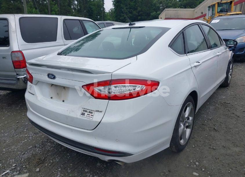 Photo 4 of 2016 Ford Fusion SE (VIN 3FA6P0H71GR162985)