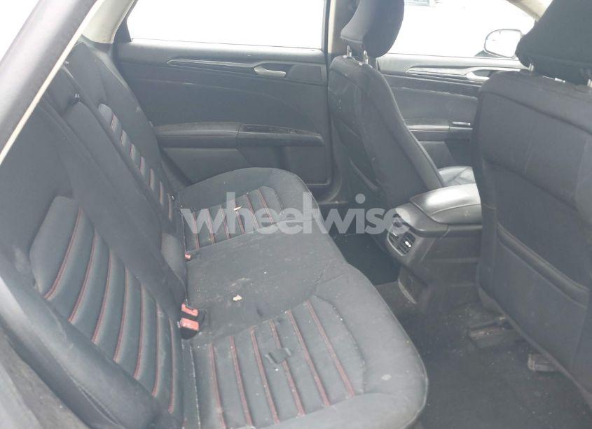 Photo 8 of 2016 Ford Fusion SE (VIN 3FA6P0H71GR162985)