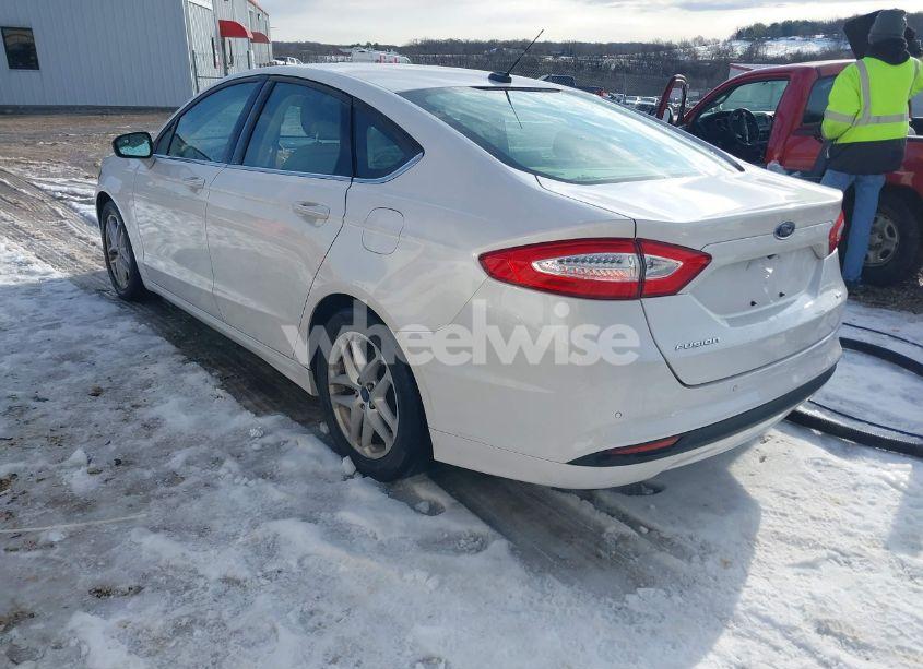 Photo 3 of 2016 Ford Fusion SE (VIN 3FA6P0H71GR190706)