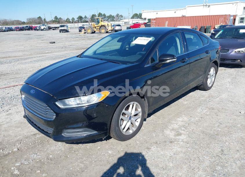 Photo 2 of 2016 Ford Fusion SE (VIN 3FA6P0H71GR199759)