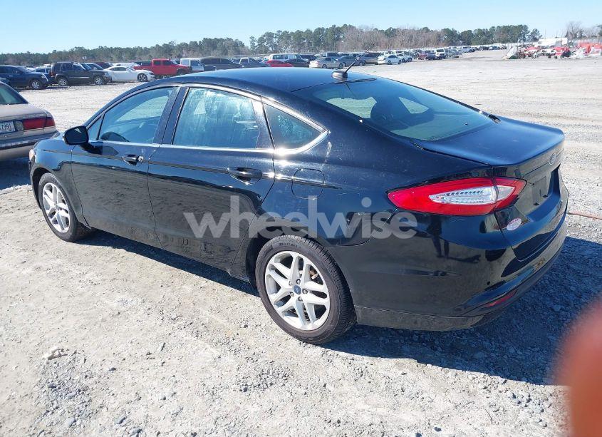 Photo 3 of 2016 Ford Fusion SE (VIN 3FA6P0H71GR199759)