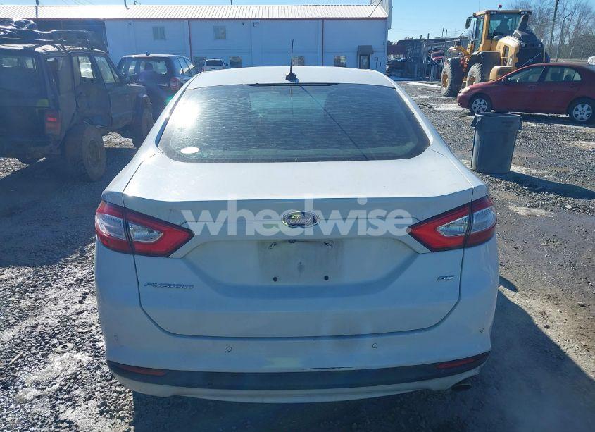 Photo 16 of 2016 Ford Fusion SE (VIN 3FA6P0H71GR210646)