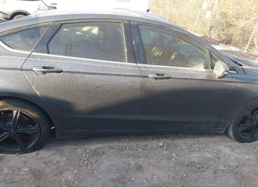 Photo 13 of 2016 Ford Fusion SE (VIN 3FA6P0H71GR237846)