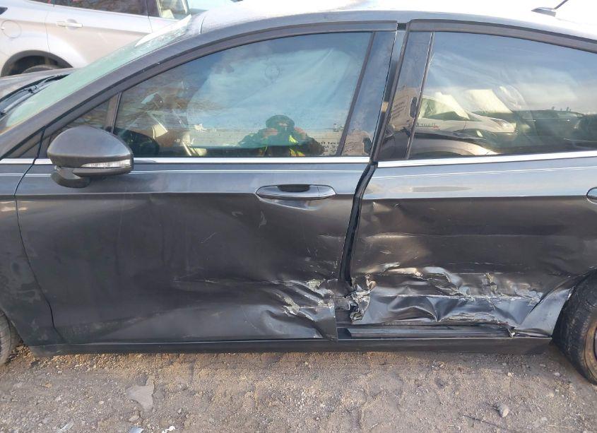 Photo 14 of 2016 Ford Fusion SE (VIN 3FA6P0H71GR237846)