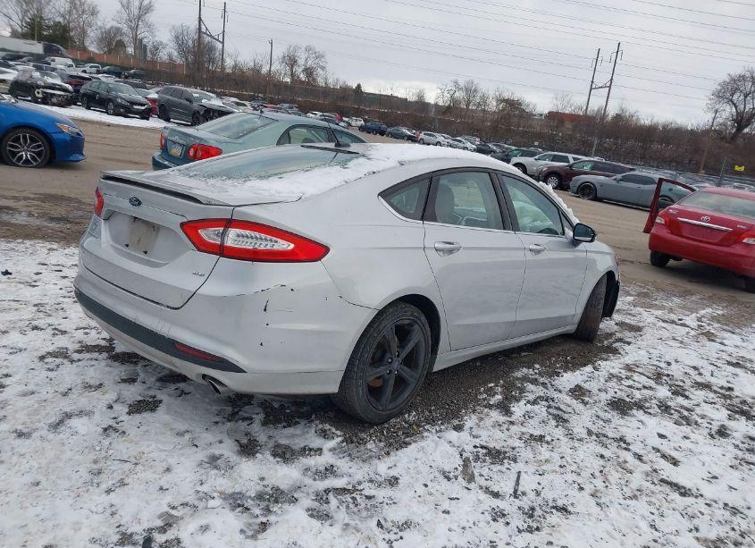Photo 4 of 2016 Ford Fusion SE (VIN 3FA6P0H71GR273231)