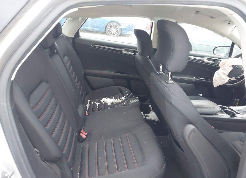 Photo 8 of 2016 Ford Fusion SE (VIN 3FA6P0H71GR273231)