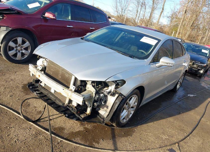 Photo 2 of 2016 Ford Fusion SE (VIN 3FA6P0H71GR275741)