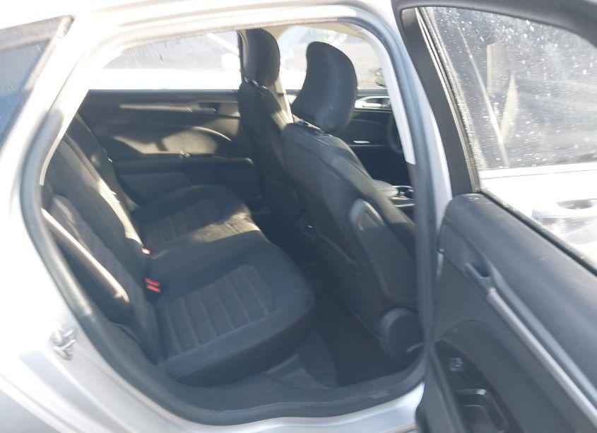 Photo 8 of 2016 Ford Fusion SE (VIN 3FA6P0H71GR275741)