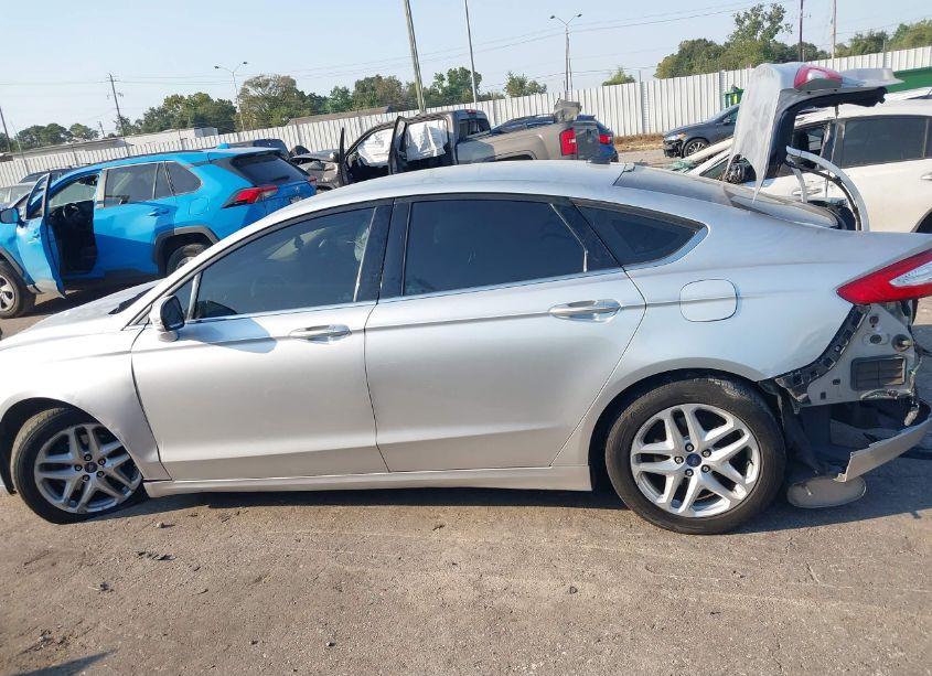 Photo 15 of 2016 Ford Fusion SE (VIN 3FA6P0H71GR283340)