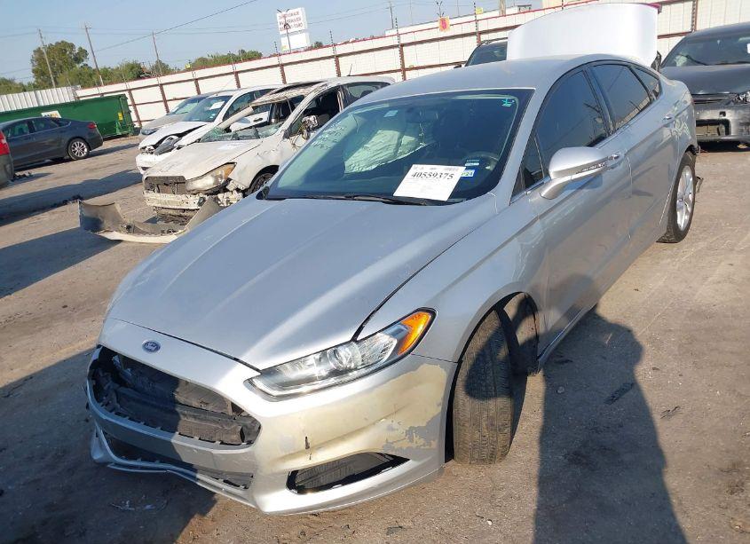 Photo 2 of 2016 Ford Fusion SE (VIN 3FA6P0H71GR283340)
