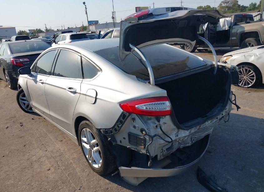 Photo 3 of 2016 Ford Fusion SE (VIN 3FA6P0H71GR283340)