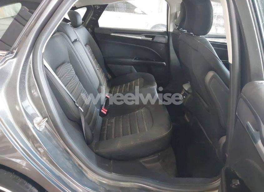 Photo 8 of 2016 Ford Fusion SE (VIN 3FA6P0H71GR290465)