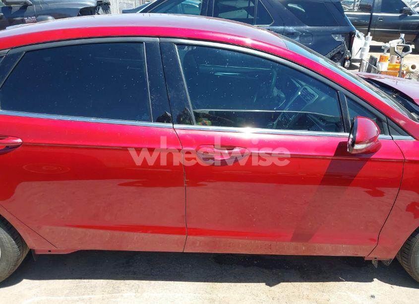 Photo 13 of 2016 Ford Fusion SE (VIN 3FA6P0H71GR303957)