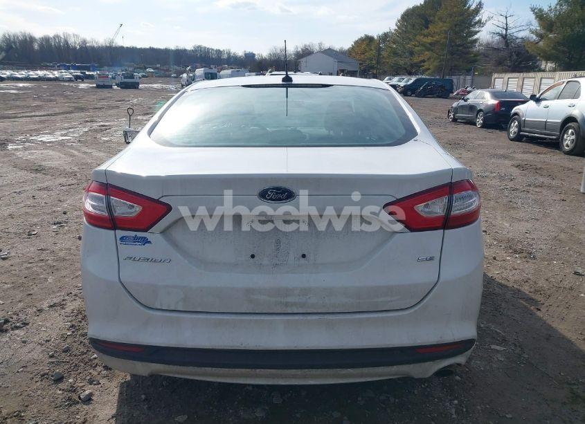 Photo 16 of 2016 Ford Fusion SE (VIN 3FA6P0H71GR358148)