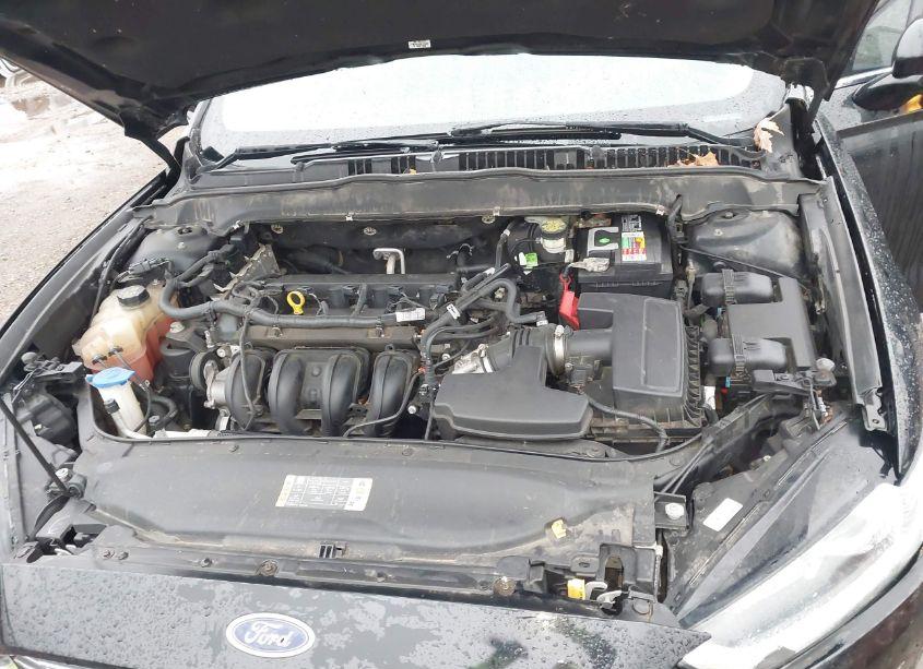 Photo 10 of 2016 Ford Fusion SE (VIN 3FA6P0H71GR364421)