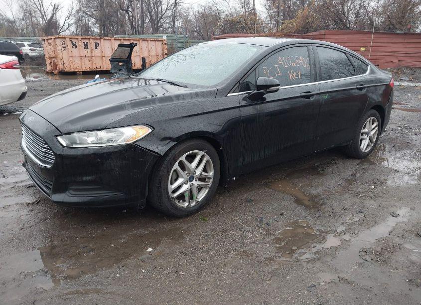 Photo 2 of 2016 Ford Fusion SE (VIN 3FA6P0H71GR364421)