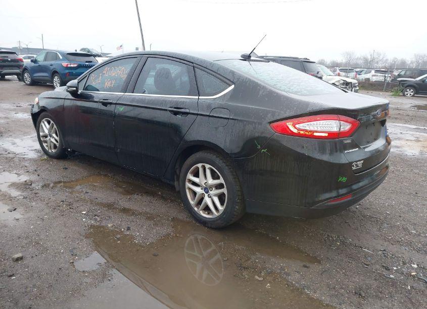 Photo 3 of 2016 Ford Fusion SE (VIN 3FA6P0H71GR364421)