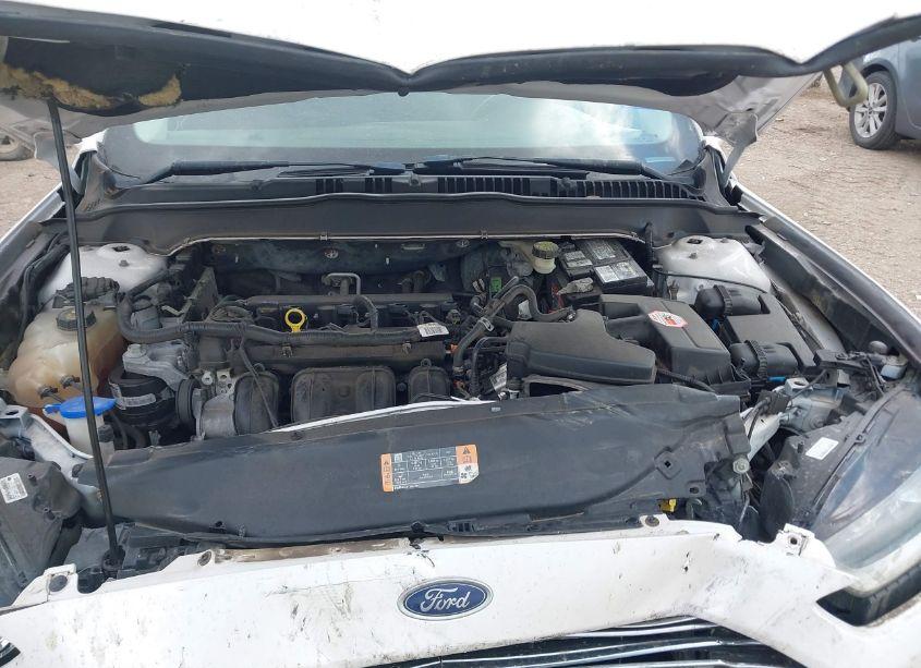 Photo 10 of 2016 Ford Fusion SE (VIN 3FA6P0H71GR367111)