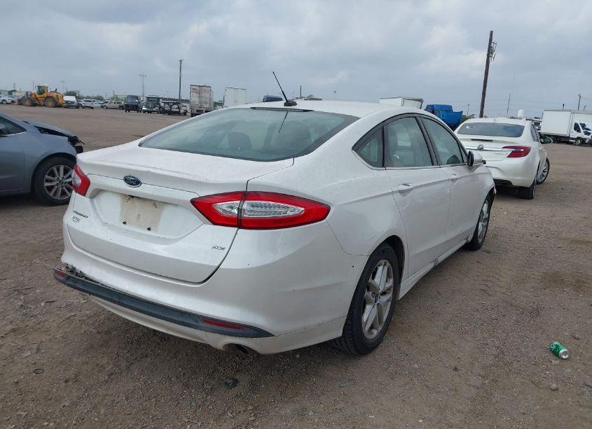 Photo 4 of 2016 Ford Fusion SE (VIN 3FA6P0H71GR367111)