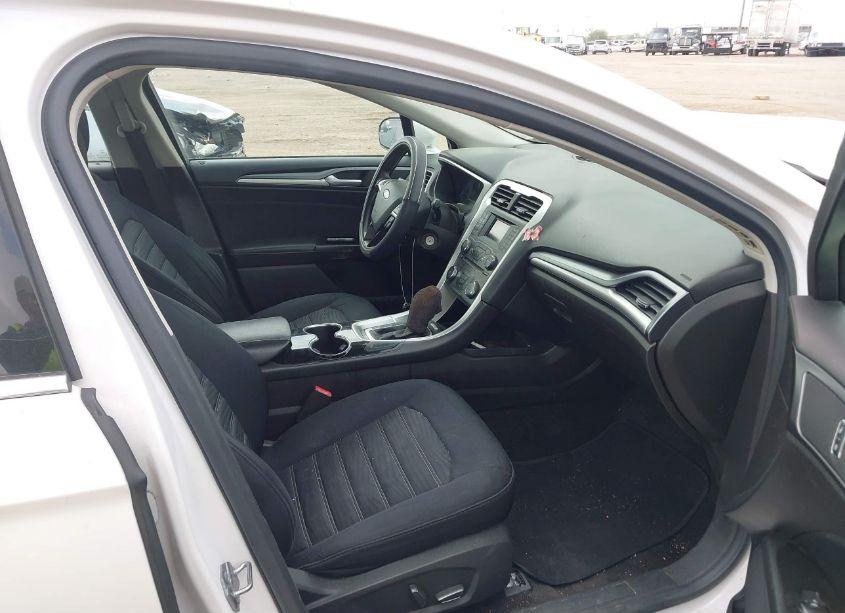 Photo 5 of 2016 Ford Fusion SE (VIN 3FA6P0H71GR367111)