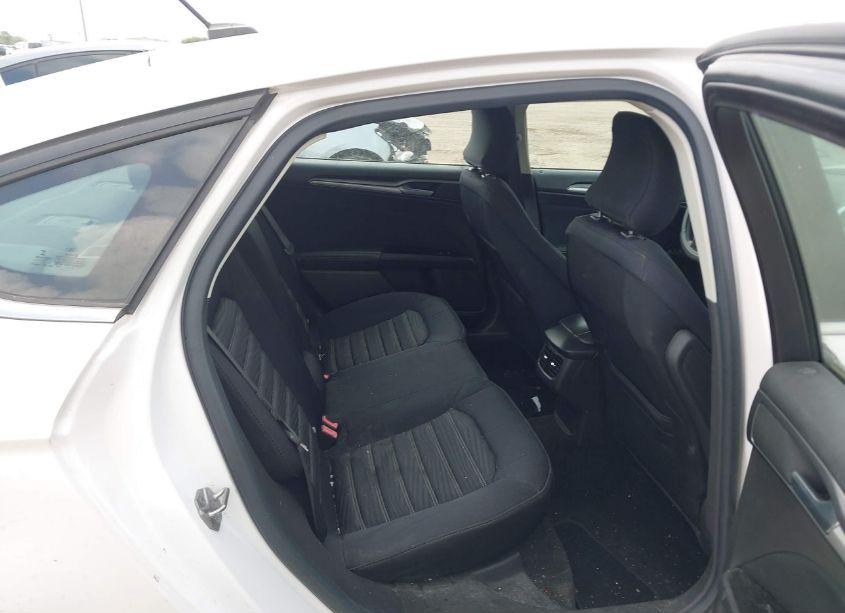 Photo 8 of 2016 Ford Fusion SE (VIN 3FA6P0H71GR367111)