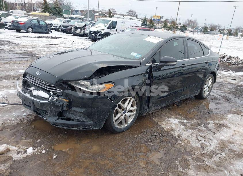 Photo 2 of 2016 Ford Fusion SE (VIN 3FA6P0H71GR374771)