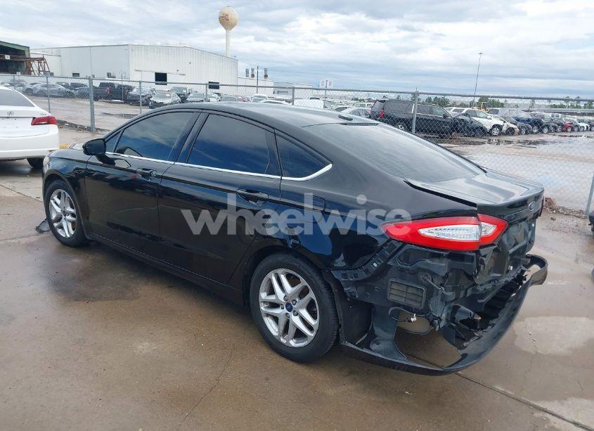 Photo 3 of 2016 Ford Fusion SE (VIN 3FA6P0H71GR389836)