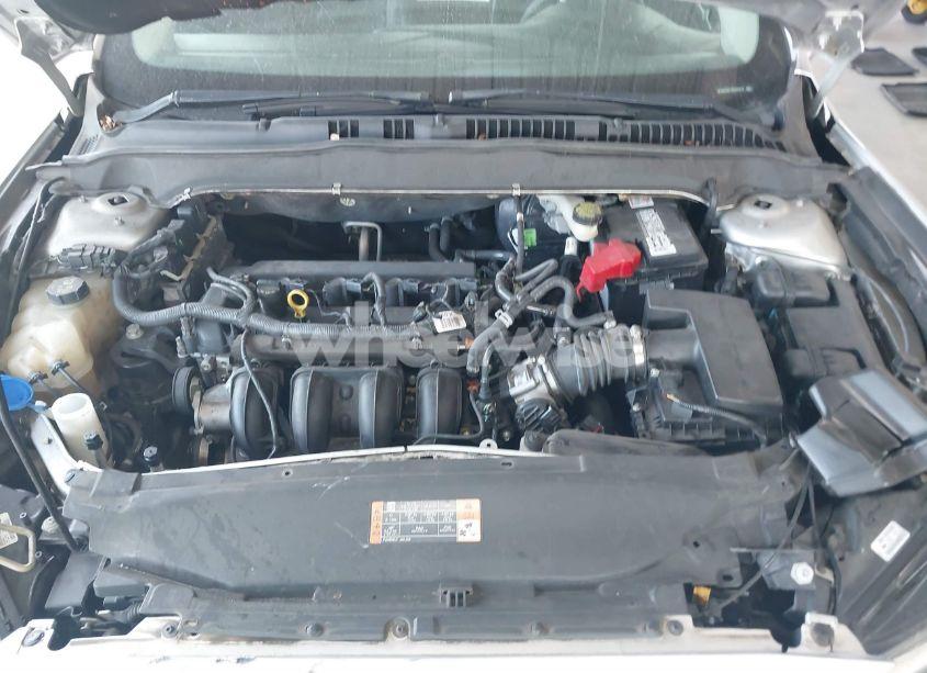 Photo 10 of 2016 Ford Fusion SE (VIN 3FA6P0H71GR394616)