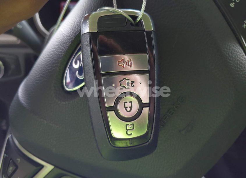 Photo 11 of 2017 Ford Fusion SE (VIN 3FA6P0H71HR144679)