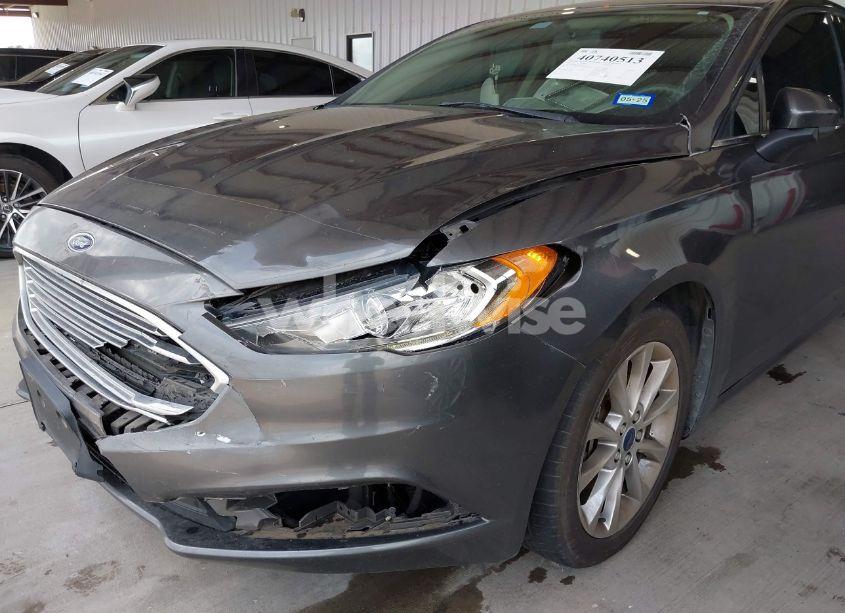 Photo 6 of 2017 Ford Fusion SE (VIN 3FA6P0H71HR144679)