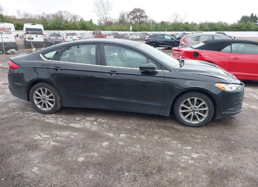 Photo 13 of 2017 Ford Fusion SE (VIN 3FA6P0H71HR146786)