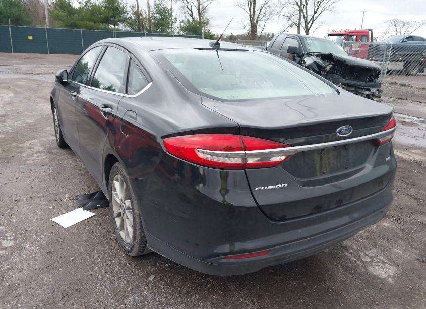 Photo 3 of 2017 Ford Fusion SE (VIN 3FA6P0H71HR146786)