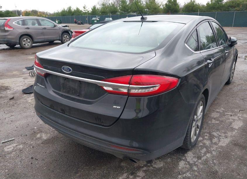 Photo 4 of 2017 Ford Fusion SE (VIN 3FA6P0H71HR146786)