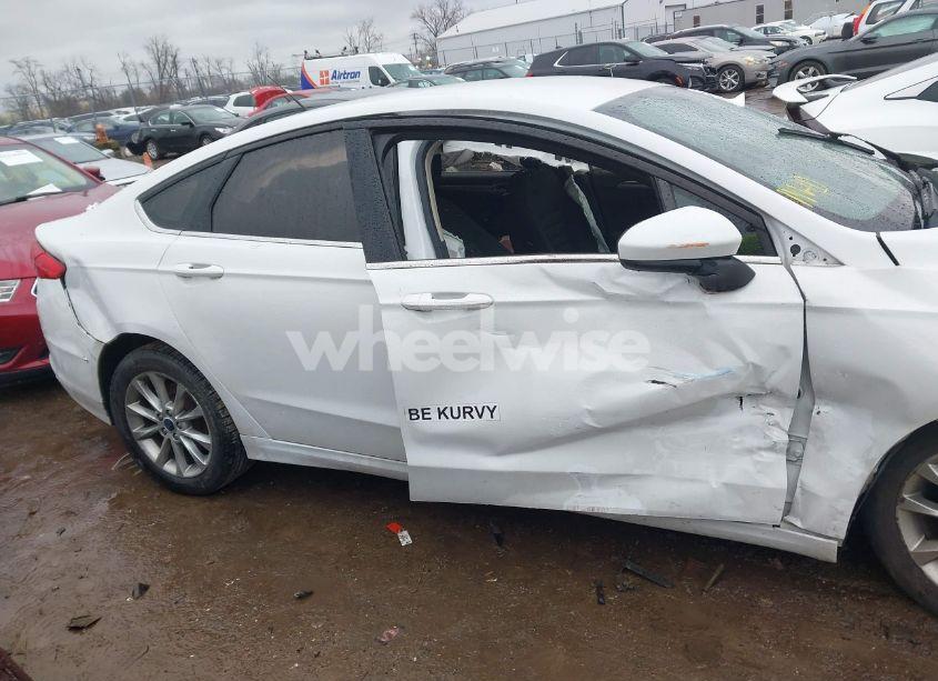 Photo 13 of 2017 Ford Fusion SE (VIN 3FA6P0H71HR169730)