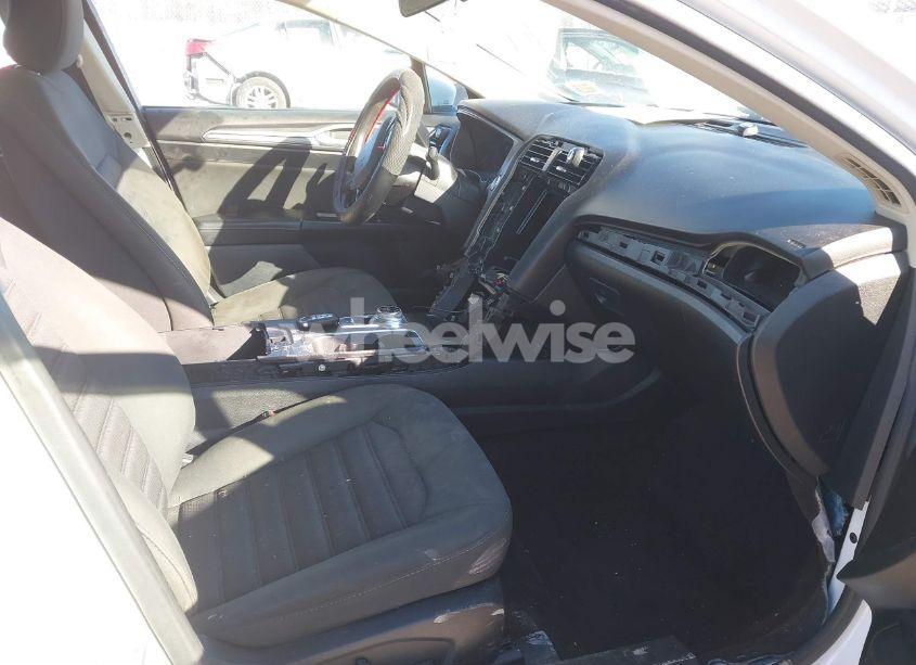 Photo 5 of 2017 Ford Fusion SE (VIN 3FA6P0H71HR173826)