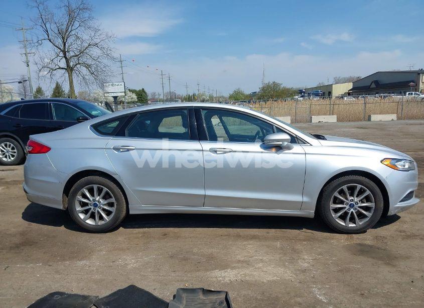 Photo 14 of 2017 Ford Fusion SE (VIN 3FA6P0H71HR199603)