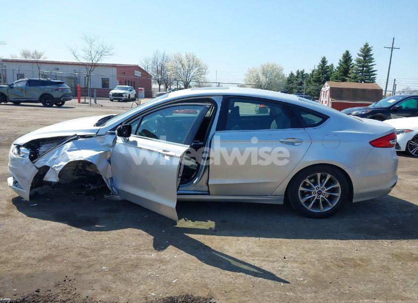 Photo 15 of 2017 Ford Fusion SE (VIN 3FA6P0H71HR199603)