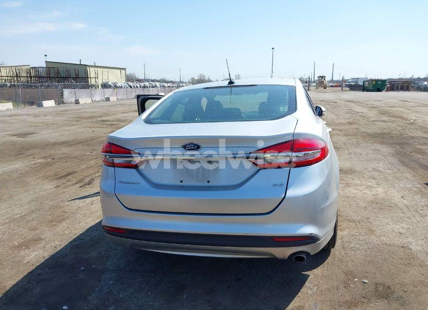 Photo 17 of 2017 Ford Fusion SE (VIN 3FA6P0H71HR199603)