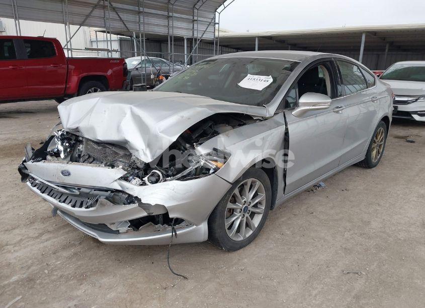 Photo 2 of 2017 Ford Fusion SE (VIN 3FA6P0H71HR214150)