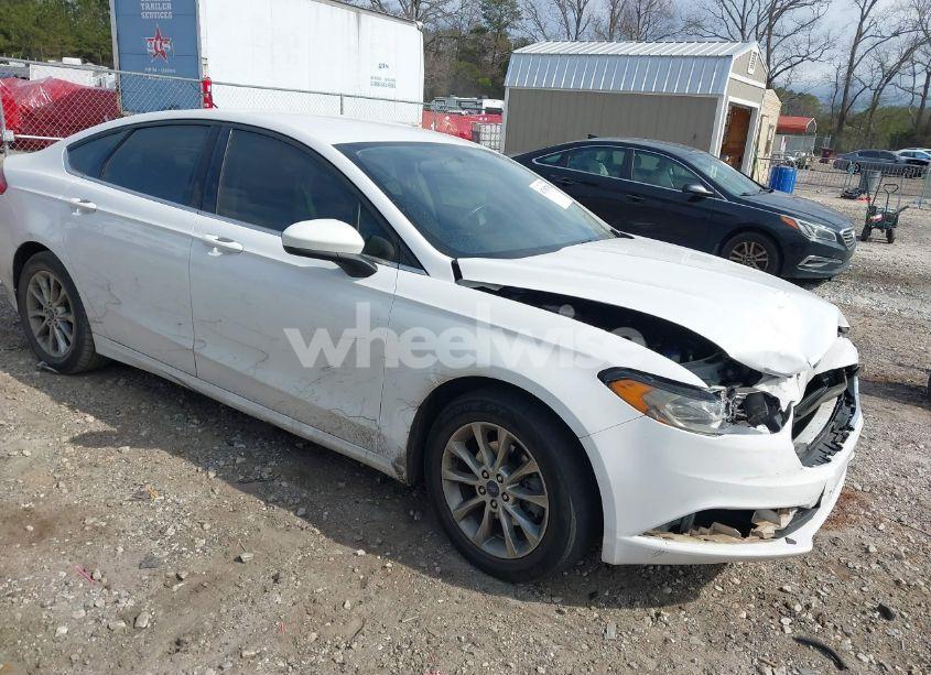2017 Ford Fusion SE (VIN 3FA6P0H71HR259055) main photo