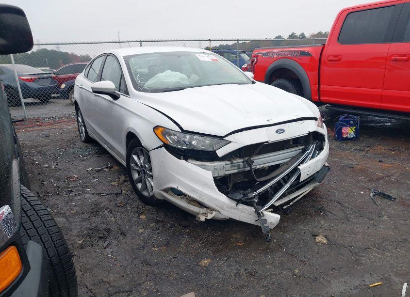 2017 Ford Fusion SE (VIN 3FA6P0H71HR351315) main photo