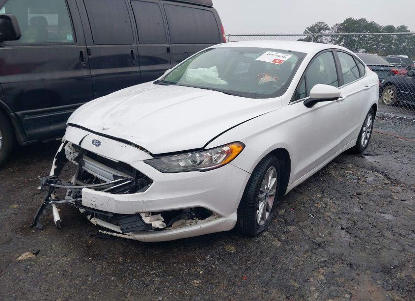 Photo 2 of 2017 Ford Fusion SE (VIN 3FA6P0H71HR351315)
