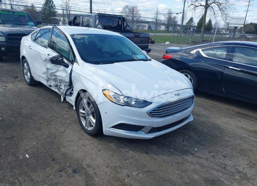 2017 Ford Fusion SE (VIN 3FA6P0H71HR397078) main photo