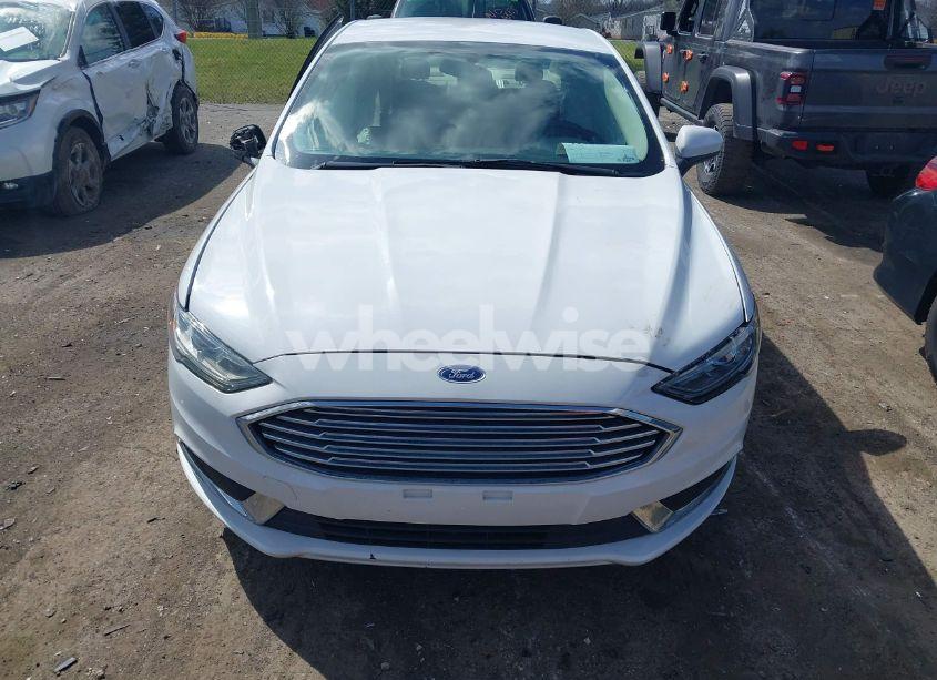Photo 12 of 2017 Ford Fusion SE (VIN 3FA6P0H71HR397078)