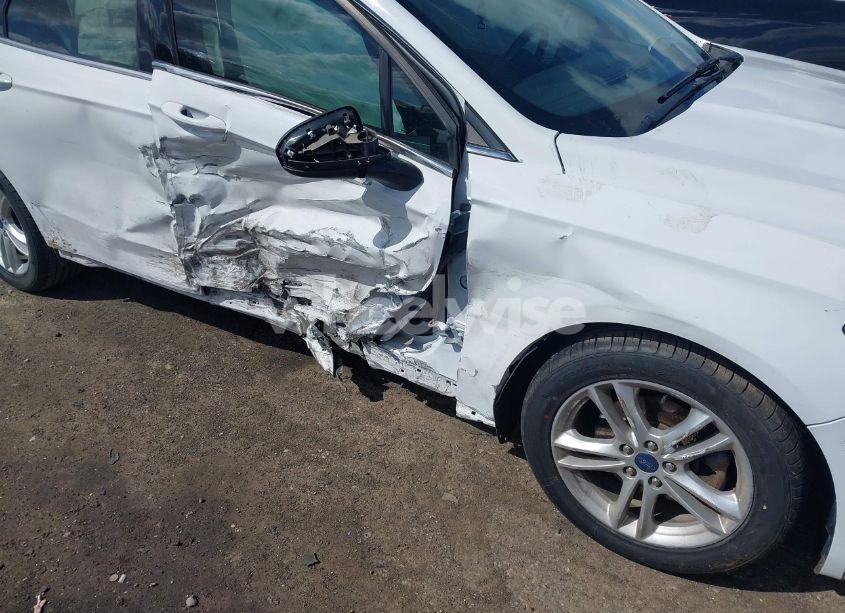 Photo 6 of 2017 Ford Fusion SE (VIN 3FA6P0H71HR397078)