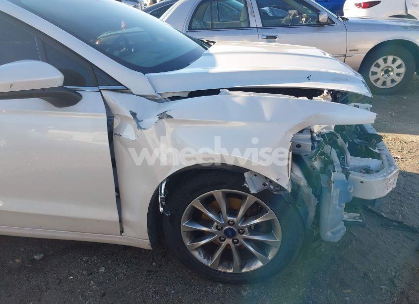 Photo 18 of 2017 Ford Fusion SE (VIN 3FA6P0H71HR411111)