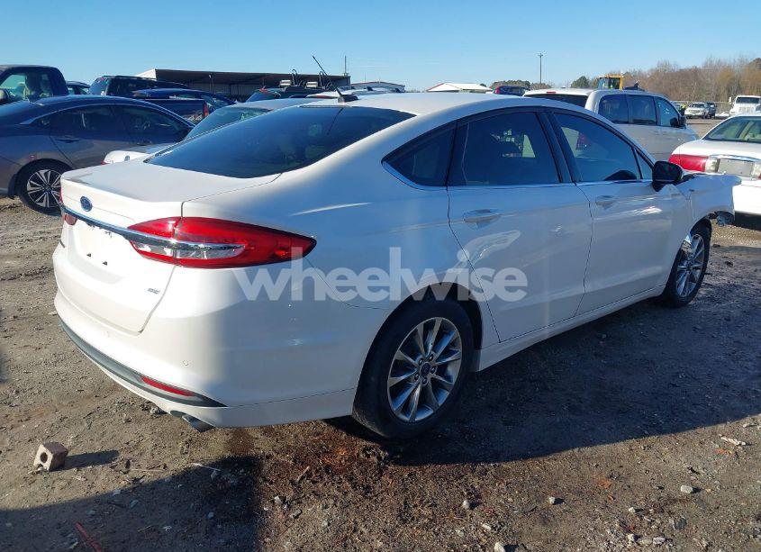 Photo 4 of 2017 Ford Fusion SE (VIN 3FA6P0H71HR411111)