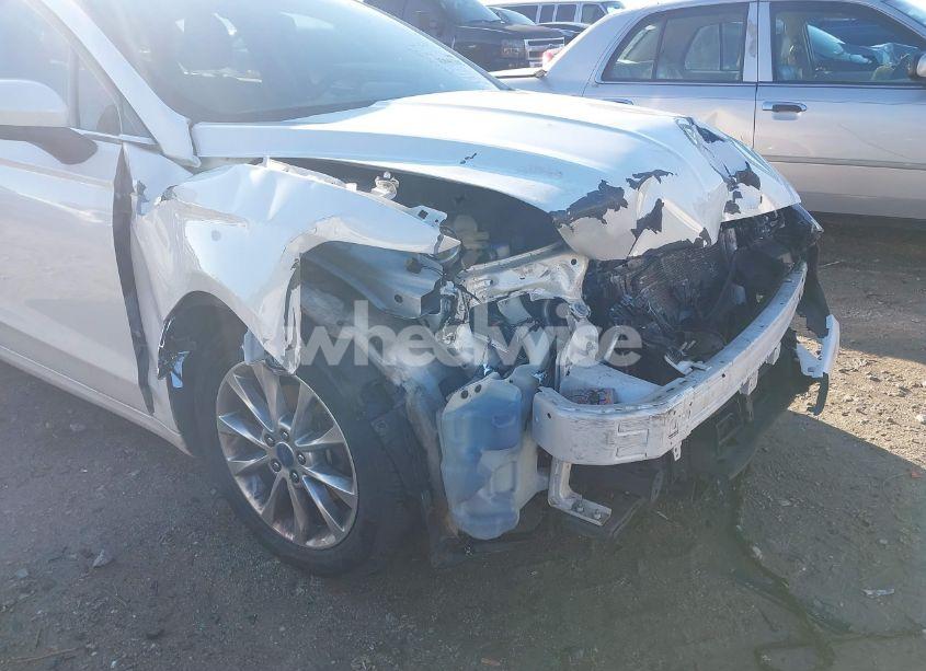 Photo 6 of 2017 Ford Fusion SE (VIN 3FA6P0H71HR411111)